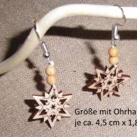Ohrringe aus Holz Geschenk Weihnachten Advent kleiner Baumschmuck Bild 1