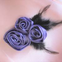 Lila Haarklammer mit Haarblumen und Federn "Isabelle" romantisch viktorianisch violett Bild 1