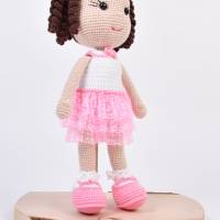 Handgefertigte gehäkelte Puppe Puppe "Isabella" aus Baumwolle Bild 4