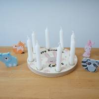 Geburtstagskranz aus Holz, mit 8 Löchern kompatibel zu Grimm, Tischdekoration für Kindergeburtstag,Motiv: Hase Bild 7