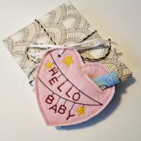 Geschenkanhänger BABY "Girlande" in rosa von he-ART by helen hesse Bild 4
