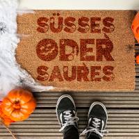 Süsses oder Saures - Schriftzug für Halloween mit Fledermäusen Bild 2