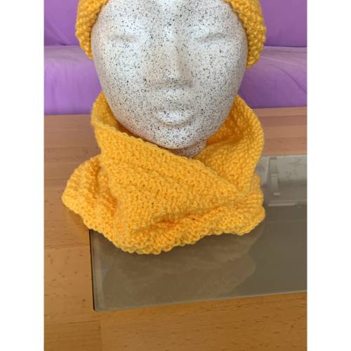 Loop-Kinderschal in leuchtendem "Eigelb"