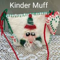 Kinder Winter-Muff, handgefilzt, grün/rot/creme Bild 1