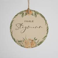 Personalisiertes Türschild "Blütentraum" aus Holz mit Name für Familien • Geschenk zur Hochzeit und Geburt Bild 1