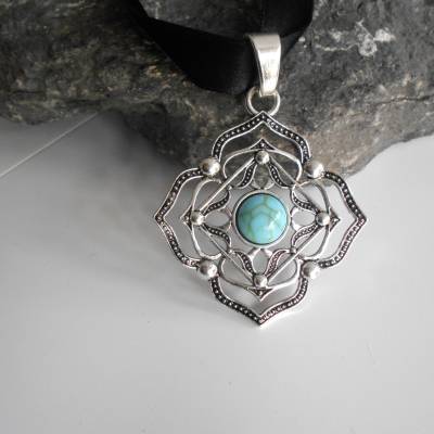 Statement Kette Collier versilbert türkis, schwarzes Satiband, Trachtenschmuck, gothic, hippie , 