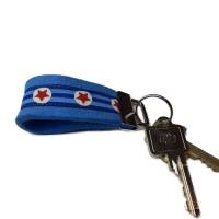 Schlüsselanhänger, blauer Filz, Webband, Streifen, rote Sterne Bild 1