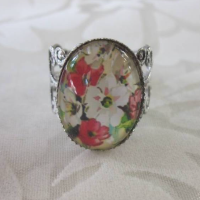 Cabochon Ring mit Blumen Rot Weiß 