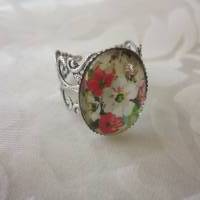 Cabochon Ring mit Blumen Rot Weiß "Gaélle" romantisch verschnörkelt Vintage Stil Geschenkidee Bild 3