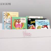 Kinderregal - Bücherregal für Kinder weiß personalisiert Wunschname Name rosa, Wandregal, Montessori skandinavisch Bild 1