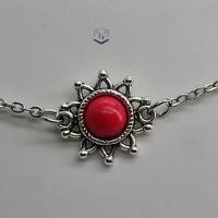 Niedliches, zartes, filigranes, minimalistisches Edelstahl Armband mit Sonnen/Blumen Design Verbinder in Rot Bild 2