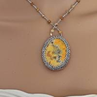 Kurze Halskette mit wunderschönem Hummel Jaspis (Bumble Bee), eingebettet in Miyuki und Glasschliff Perlen. Unikat!! Bild 7