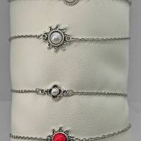 Niedliches, zartes, filigranes, minimalistisches Edelstahl Armband mit Sonnen/Blumen Design Verbinder in weiß Bild 3