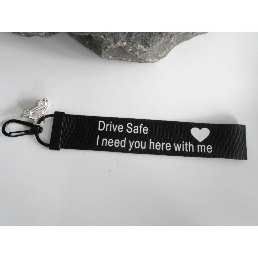 Drive Safe Schlüsselanhänger Leder Mit Herz, Auto Glücksbringer
