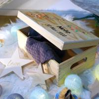 Erinnerungskiste Baby, aus Holz, Erinnerungsbox, personalisierbar mit Name und Datum, individuelle Holzkiste mit Deckel Bild 3