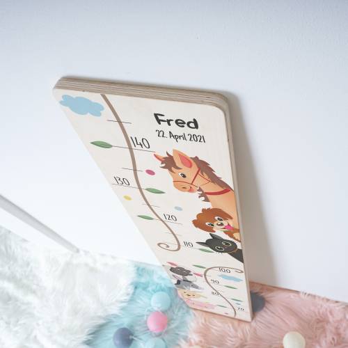 Holz - Messleiste für Kinder, personalisiert mit Name und Datum, Motiv: Bauernhof Tiere Messlatte