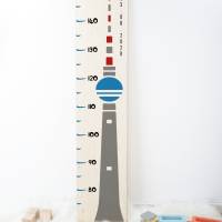 Messlatte aus Holz für Kinder, personalisiert mit Name, Messleiste individualisiert, Motiv: Fernsehturm Bild 2