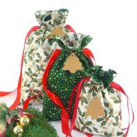 weihnachtliche Geschenkbeutel im 3er-Pack mit Mistelzweigen | Geschenkverpackung aus Stoff | Nikolaus Säckchen Bild 1