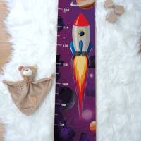 Holz - Messleiste für Kinder, personalisiert mit Name und Datum, Messlatte für Kinder, Motiv: Weltraum Rakete Bild 3