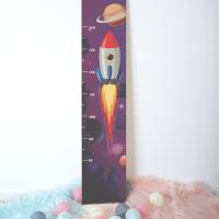 Holz - Messleiste für Kinder, personalisiert mit Name und Datum, Messlatte für Kinder, Motiv: Weltraum Rakete Bild 4