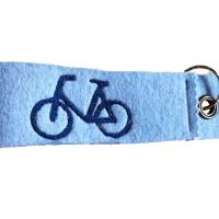 Schlüsselanhänger Wollfilz bestickt STADTPIRAT Fahrrad hellblau Anhänger *Einzelstück* Bild 2