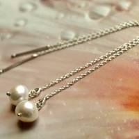 Weiße Perlen an Silber Einfädel Ohrkettchen Bild 3