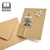 Weihnachtskarte mit Papierdrahtfiguren Tannenbaum und Stern Bild 1