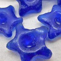 5 handgemachte  Krobo Recyclingglasperlen aus Ghana - Sterne- ca. 30x7mm - blau Bild 3