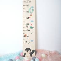 Holz - Messleiste für Kinder, personalisiert mit Name und Datum, Messlatte für Kinder, Motiv: Pinguin Bild 4