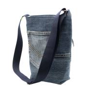 modische Männertasche im Jeans-Upcycling, Cross-Body-Bag, Männertasche, Jeanstasche für Männer Bild 1