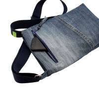 modische Männertasche im Jeans-Upcycling, Cross-Body-Bag, Männertasche, Jeanstasche für Männer Bild 6