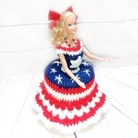 Lady Amerika, USA, Klorollenpuppe, gehäkelt, Versteck für die Klorolle Bild 3