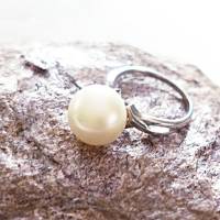 Perlenring aus Silber mit großer weißer Perle Bild 6