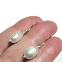 Große Perlenohrringe Barockperlen weiß handgemacht an 925er Silber Tropfenohrringe Geschenk Bild 2