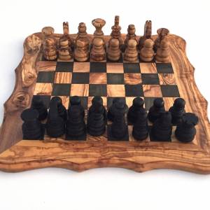 Schachspiel abgerundete Kante, Schachbrett Gr. L inkl. 32 Schachfiguren Handgemacht aus Olivenhoolz, hochwertig, Geschen Bild 3