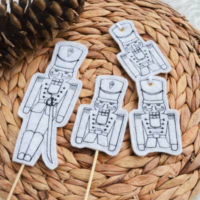 ITH Stickdatei Nussknacker Anhänger und Stabstickdatei