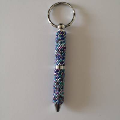 beperlter Schlüsselanhänger-Kulli in lila-blau