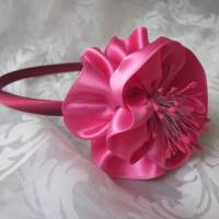 Festlicher Haarreif in Pink und Bordeaux mit opulenter Satinblume "Marthe" Bild 1