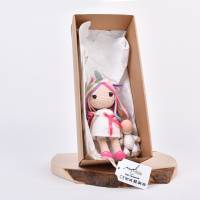 Handgefertigte gehäkelte Puppe "MILA" aus Baumwolle Bild 7
