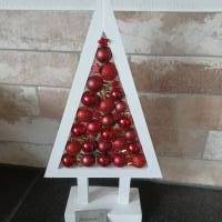 beleuchteter Weihnachtsbaum mit Kugeln_rot Bild 1