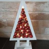 beleuchteter Weihnachtsbaum mit Kugeln_rot Bild 2
