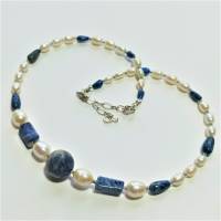 Perlenkette weiß handgemacht mit Sodalith und Lapslazuli blau Collier Weihnachtsgeschenk Kette Bild 5