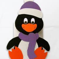 Pinguin-Geschenkbox, Weihnachtsgeschenk, Geschenkverpackung, Mitbringsel, Handarbeit aus Wellpappe Bild 4