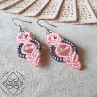 Ohrring-Paar mit zartrosa Erbeerquarz- und verschiedenen Glasperlen in rosa - 925 Silber - Makramee Bild 3