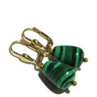 Ohrringe grün Malachit als Tropfen goldfarben handgefertigt an Doublé Bild 3