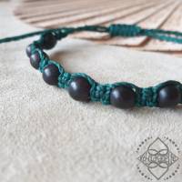 Armband mit schwarzen Sandelholz-Perlen in grün - extra groß/lang - Unisex - größenverstellbar - Makramee Bild 3