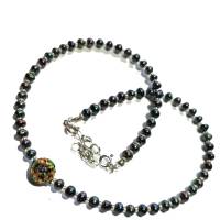 Extravagante Perlenkette in grau mit Focalperle in buntem Edelsteinmix handgemacht Collier bunte Kette Geschenk für sie Bild 1