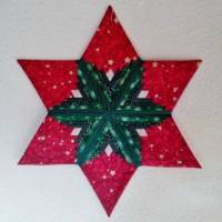 Patchworkstern in grün und rot, perfekt für ein gemütlich dekorierten Weihnachtsraum. 47 cm von Spitze zu Spitze Bild 1