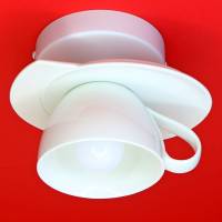 Moderne Tassenlampe, Deckenleuchte aus einer großen 400ml Designer-Tasse, Landhaus Küchen-Lampe aus Geschirr, weiß Bild 1
