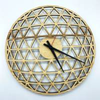 Wanduhr Triangular - Uhr aus Holz Bild 1